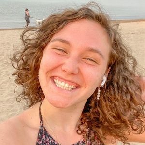 Meet your Posher, Rebecca